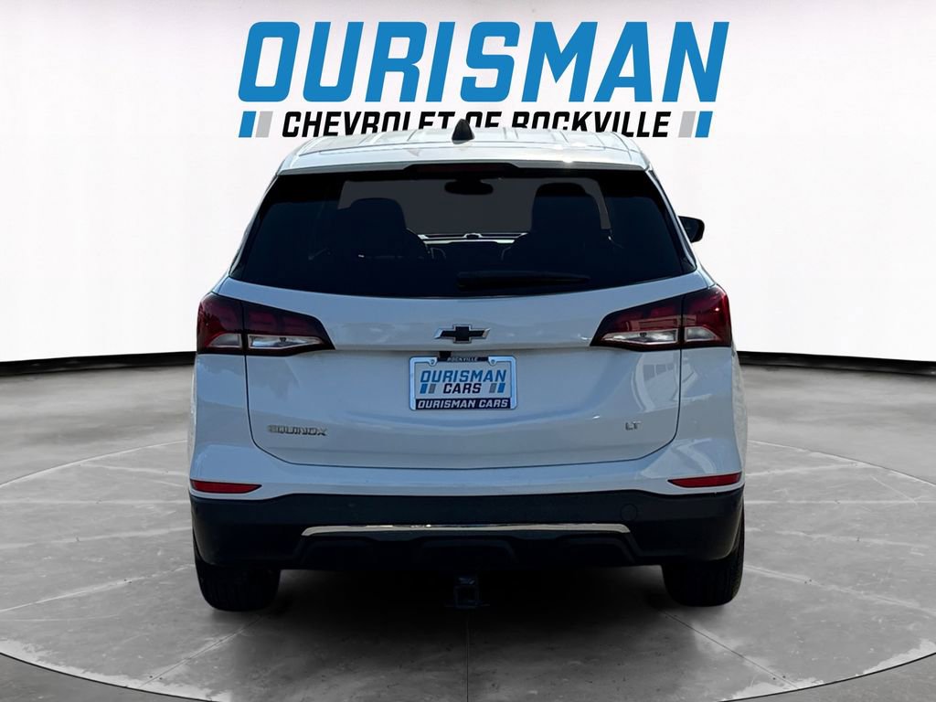 Used 2024 Chevrolet Equinox LT w/ LPO, Cargo Package FWD image 5