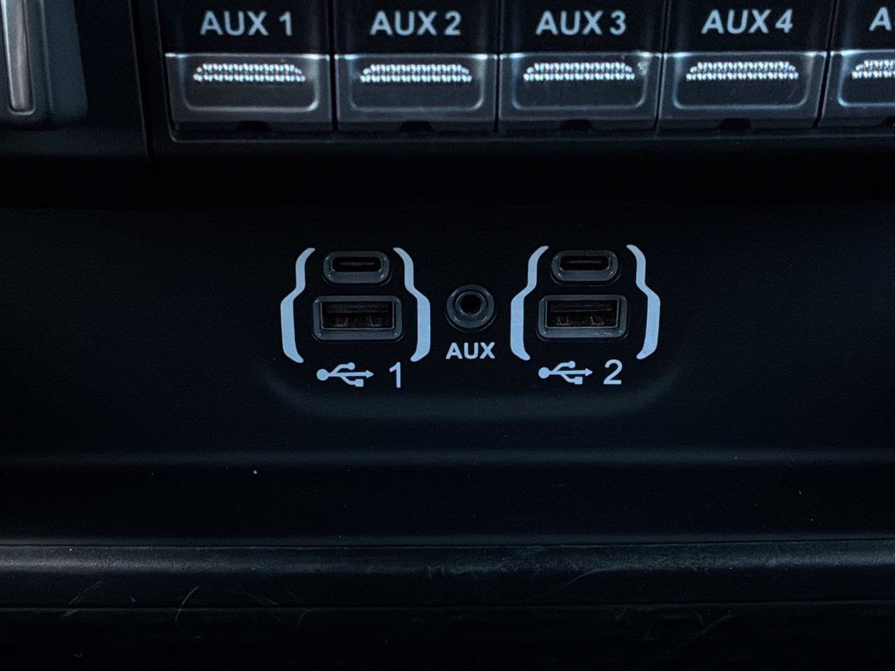 Used 2021 RAM 2500 Laramie w/ Night Edition AWD/4WD image 33