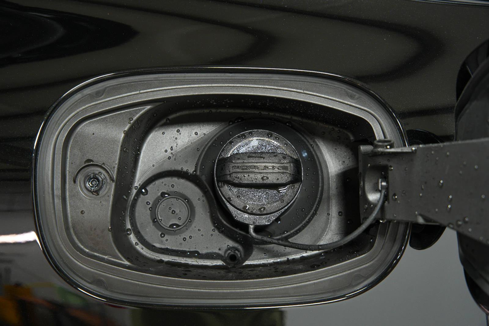 Used 2024 Porsche Cayenne Turbo GT AWD/4WD image 53