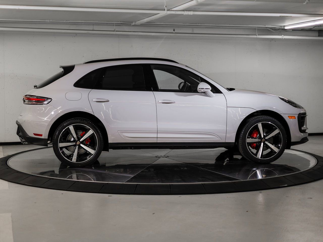 New 2026 Porsche Macan S image 8