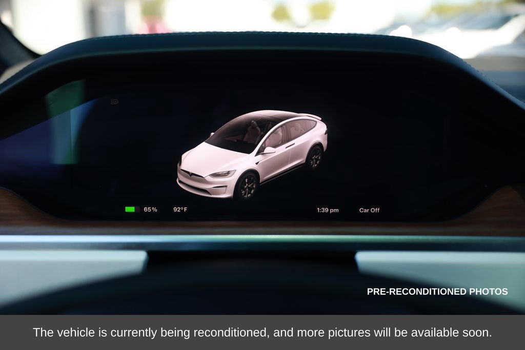 Used 2022 Tesla Model X image 19