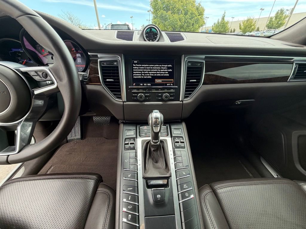 Used 2015 Porsche Macan S AWD/4WD image 22