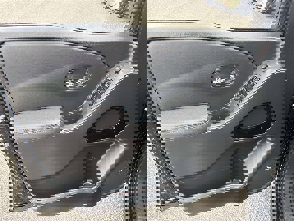 Certified 2022 Nissan Frontier PRO-4X w/ Pro-4X Premium Package image 17