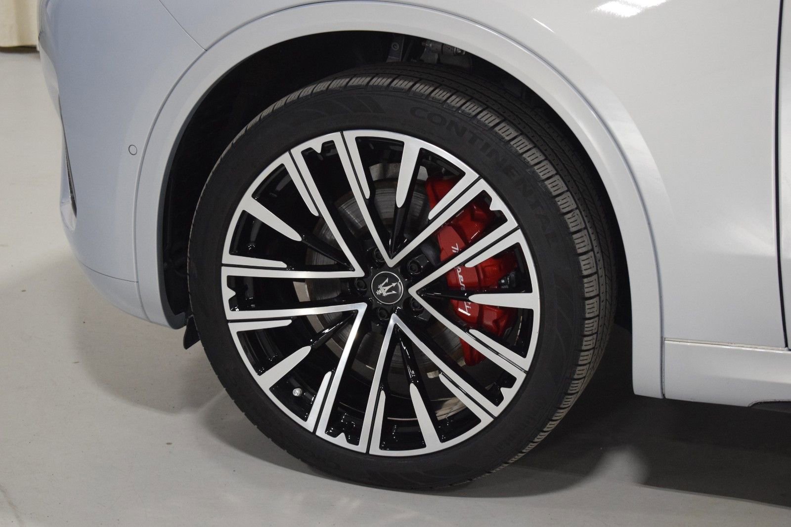 Certified 2024 Maserati Grecale Modena image 5