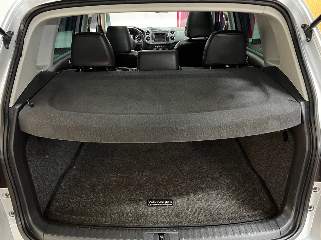 Used 2016 Volkswagen Tiguan SE image 15