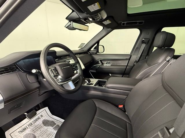 New 2025 Land Rover Range Rover SE image 5