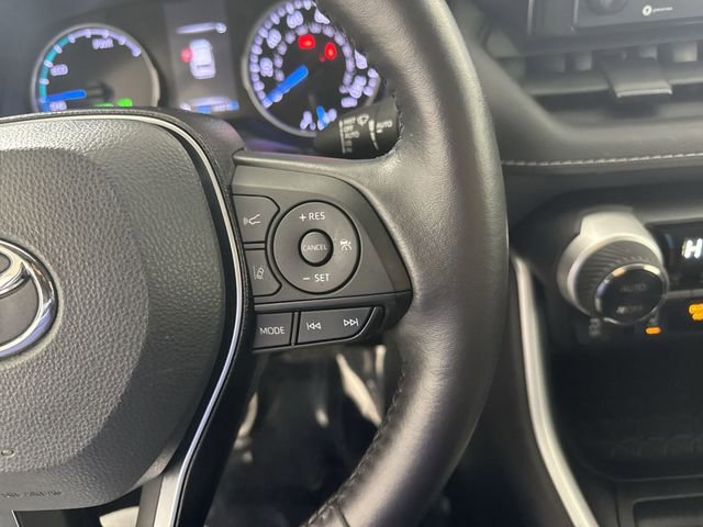 Used 2021 Toyota RAV4 XLE image 13