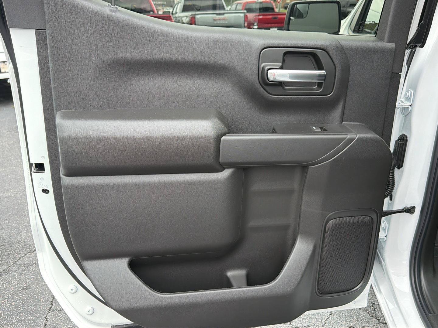 New 2026 Chevrolet Silverado 1500 Custom AWD/4WD image 17