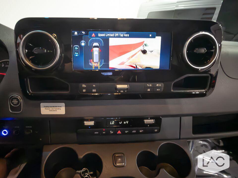 Used 2025 Mercedes-Benz Sprinter 3500 image 8