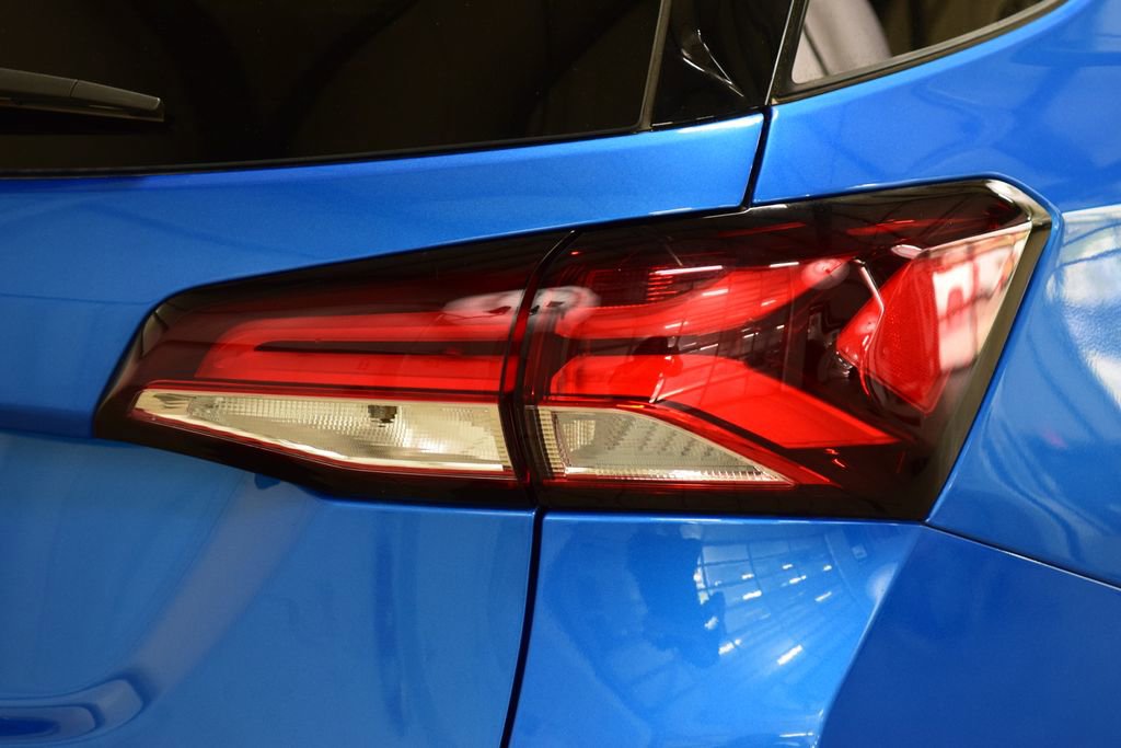 Used 2024 Chevrolet Equinox RS w/ RS Leather Package image 21