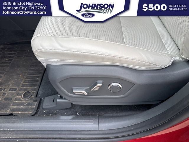 Used 2025 Hyundai Santa Fe SEL AWD/4WD image 14