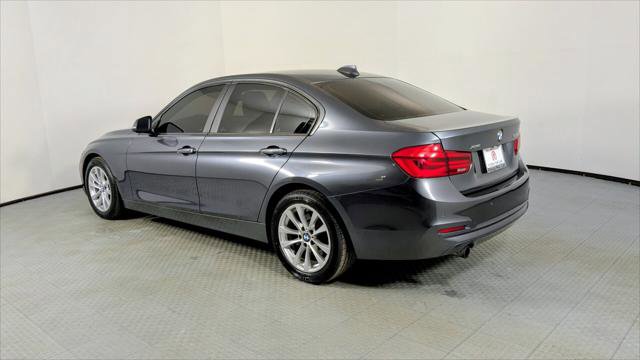 Used 2016 BMW 320i xDrive Sedan AWD/4WD image 4