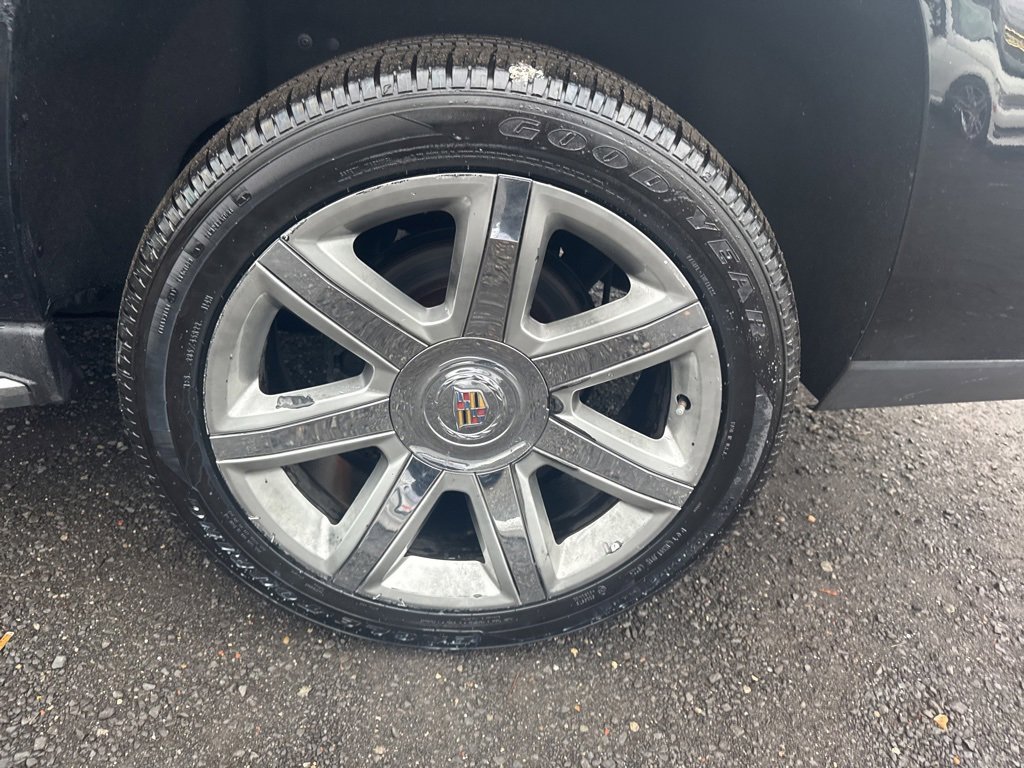 Used 2015 Cadillac Escalade ESV Luxury image 23