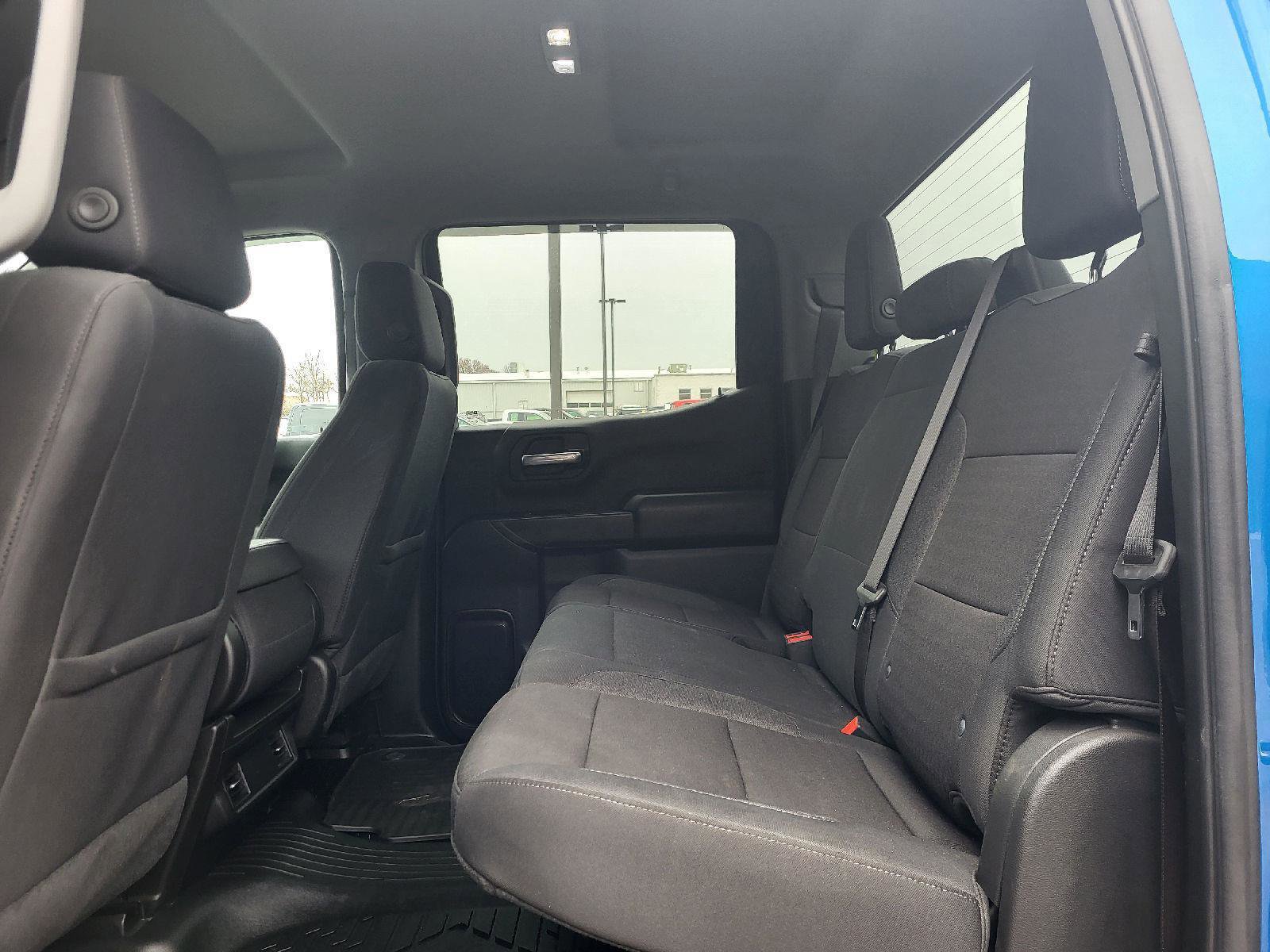 Used 2023 Chevrolet Silverado 1500 Custom Trail Boss w/ LPO, Dark Essentials Package image 10