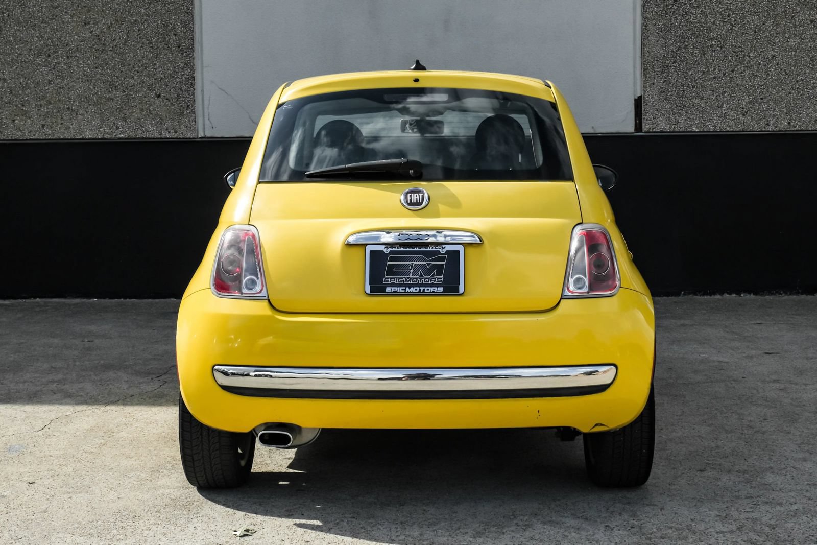 Used 2012 FIAT 500 Lounge FWD image 10
