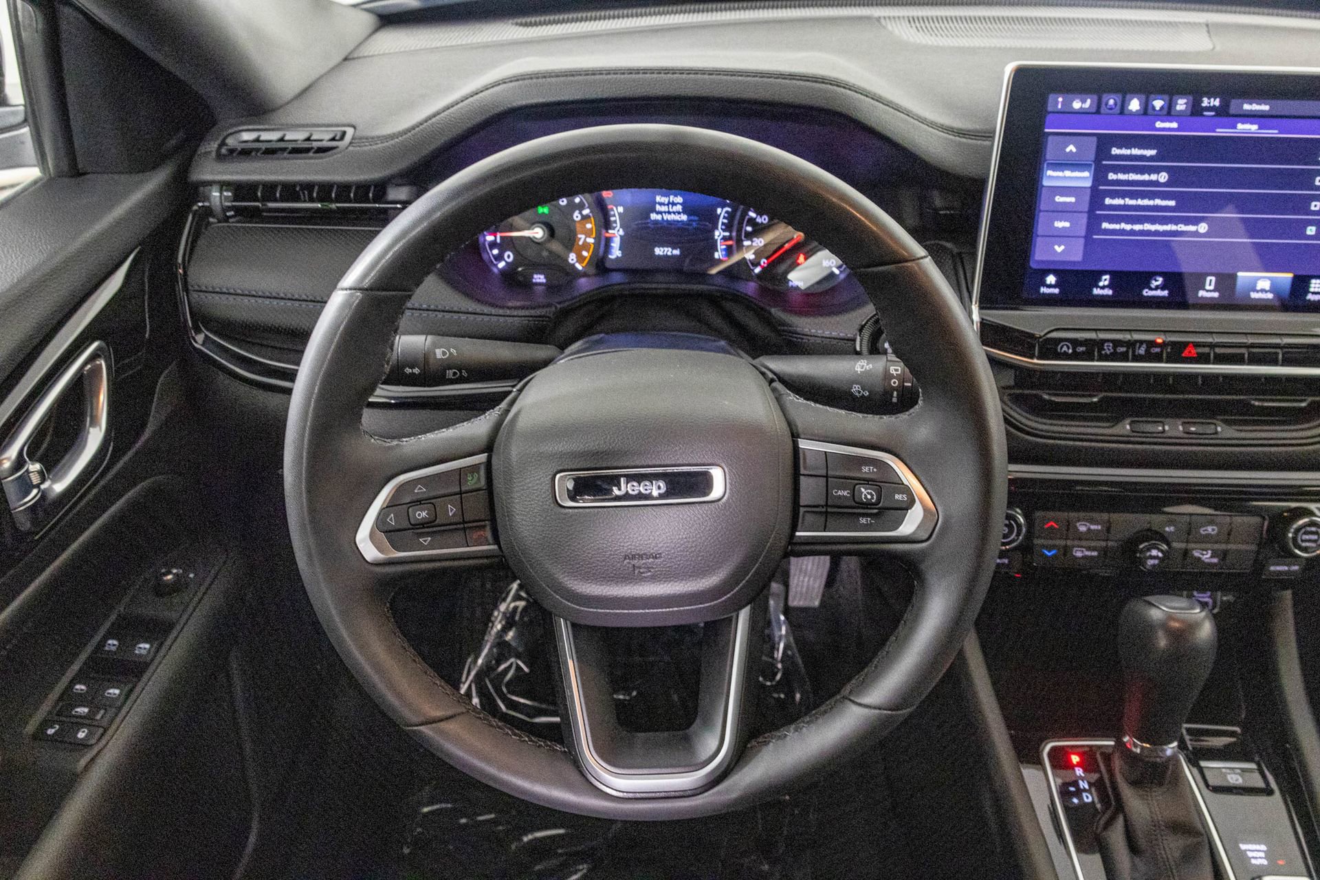 Used 2025 Jeep Compass Latitude w/ Altitude Special Edition image 31