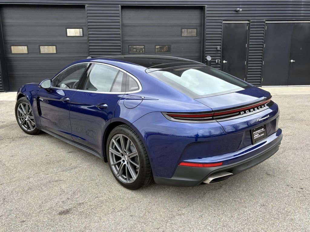 Used 2025 Porsche Panamera 4 image 3