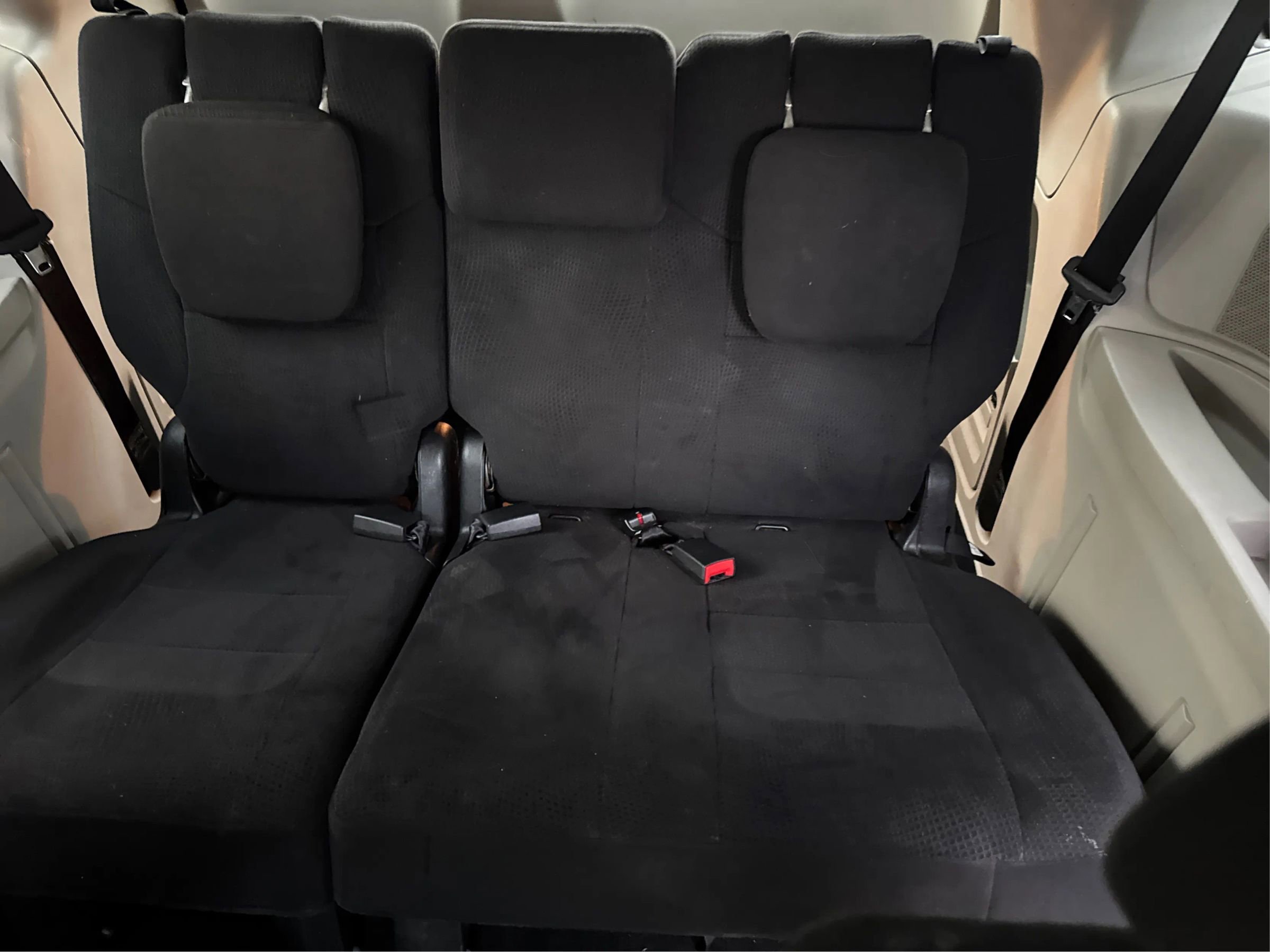 Used 2012 Chrysler Town & Country Touring image 27