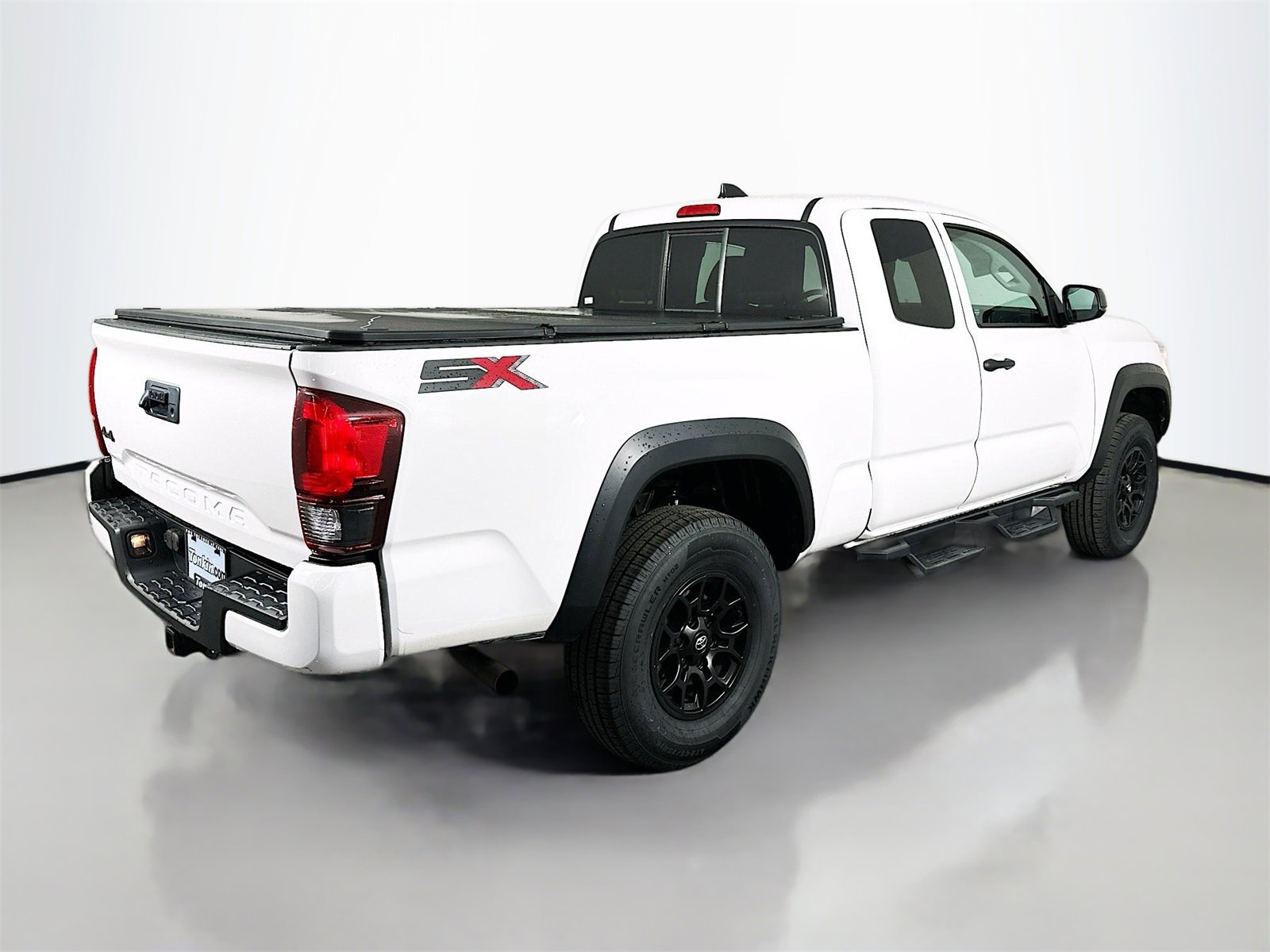Certified 2022 Toyota Tacoma SR image 7