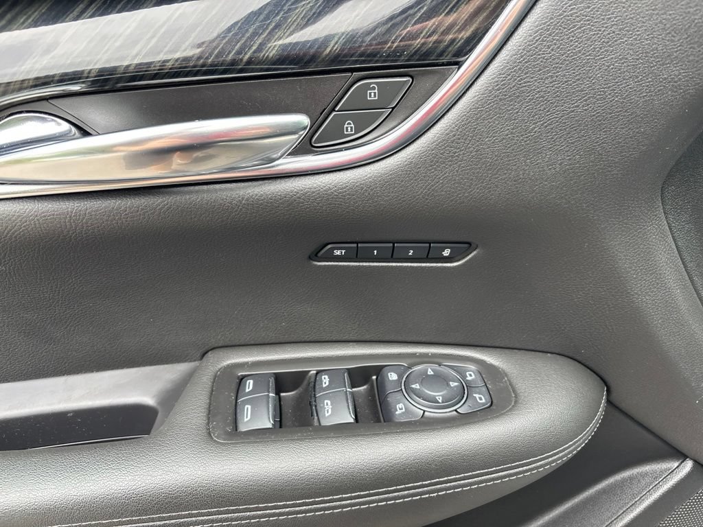 Used 2020 Cadillac XT6 Premium Luxury FWD image 18