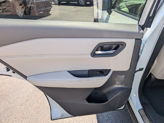 New 2026 Nissan Rogue Dark Armor AWD/4WD image 11