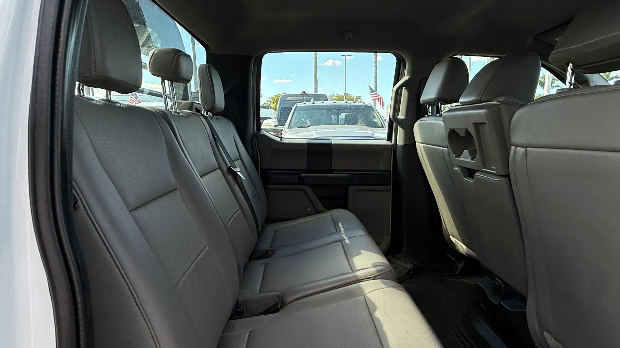 Used 2022 Ford F550 4x4 Crew Cab Super Duty w/ Power Equipment Group image 21