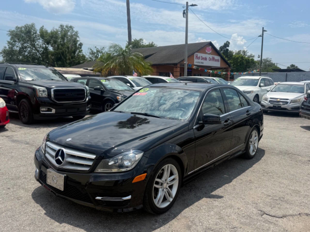 Used 2014 Mercedes-Benz C 250 Sedan image 2
