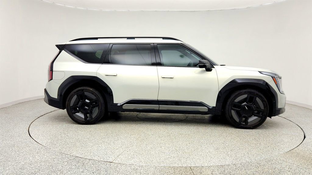 Used 2024 Kia EV9 GT-Line AWD/4WD image 4