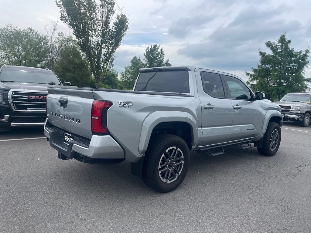 Used 2024 Toyota Tacoma TRD Sport AWD/4WD image 7