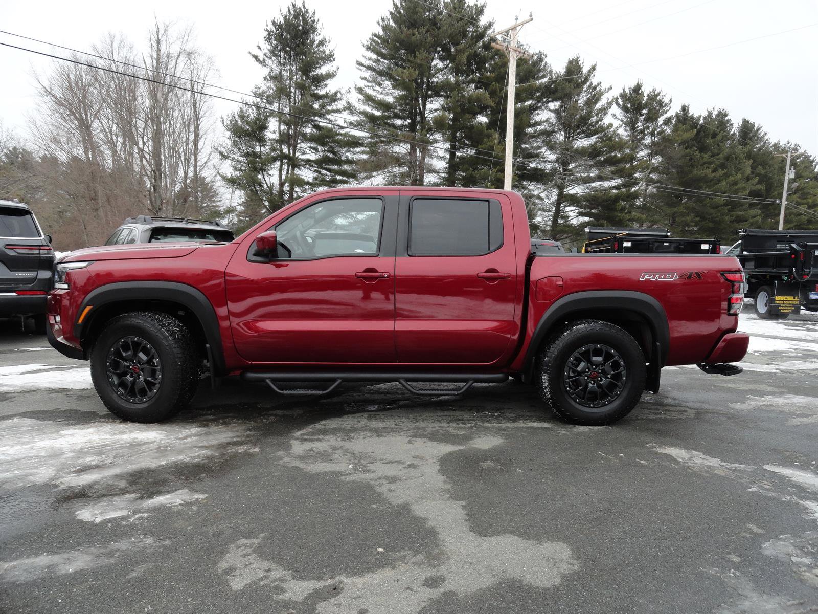 Used 2022 Nissan Frontier PRO-4X w/ Pro-4X Premium Package image 8