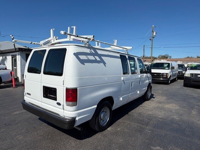 Used 2006 Ford E-150 and Econoline 150 RWD image 6