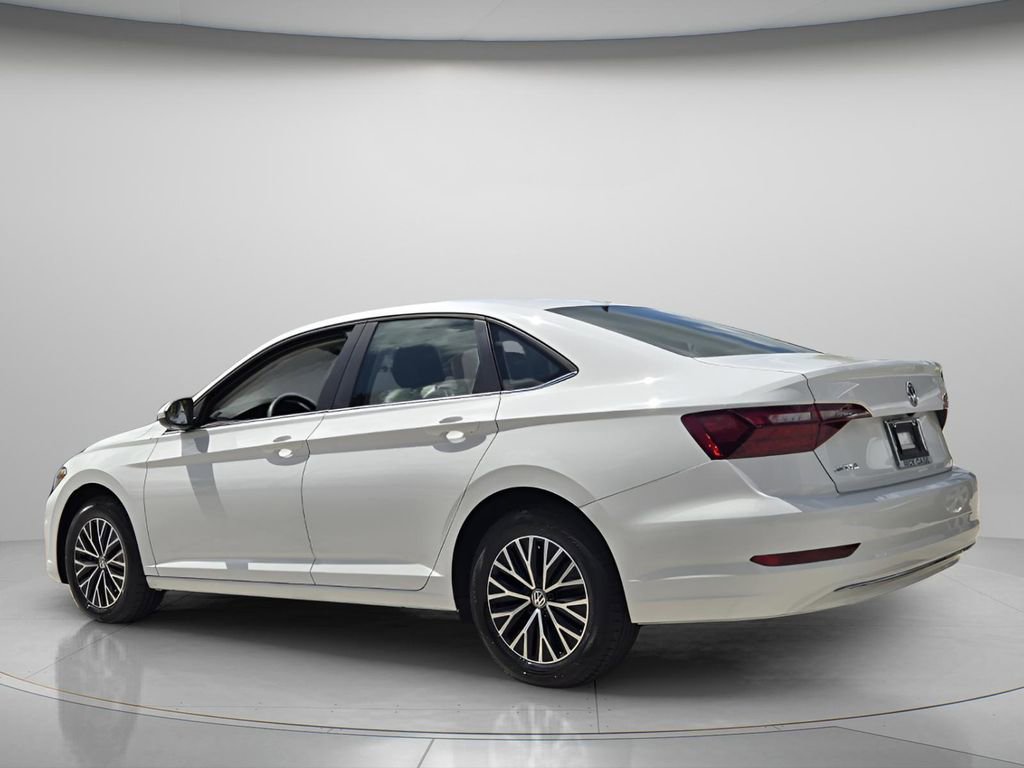 Used 2021 Volkswagen Jetta SE w/ SE Cold Weather Package FWD image 8