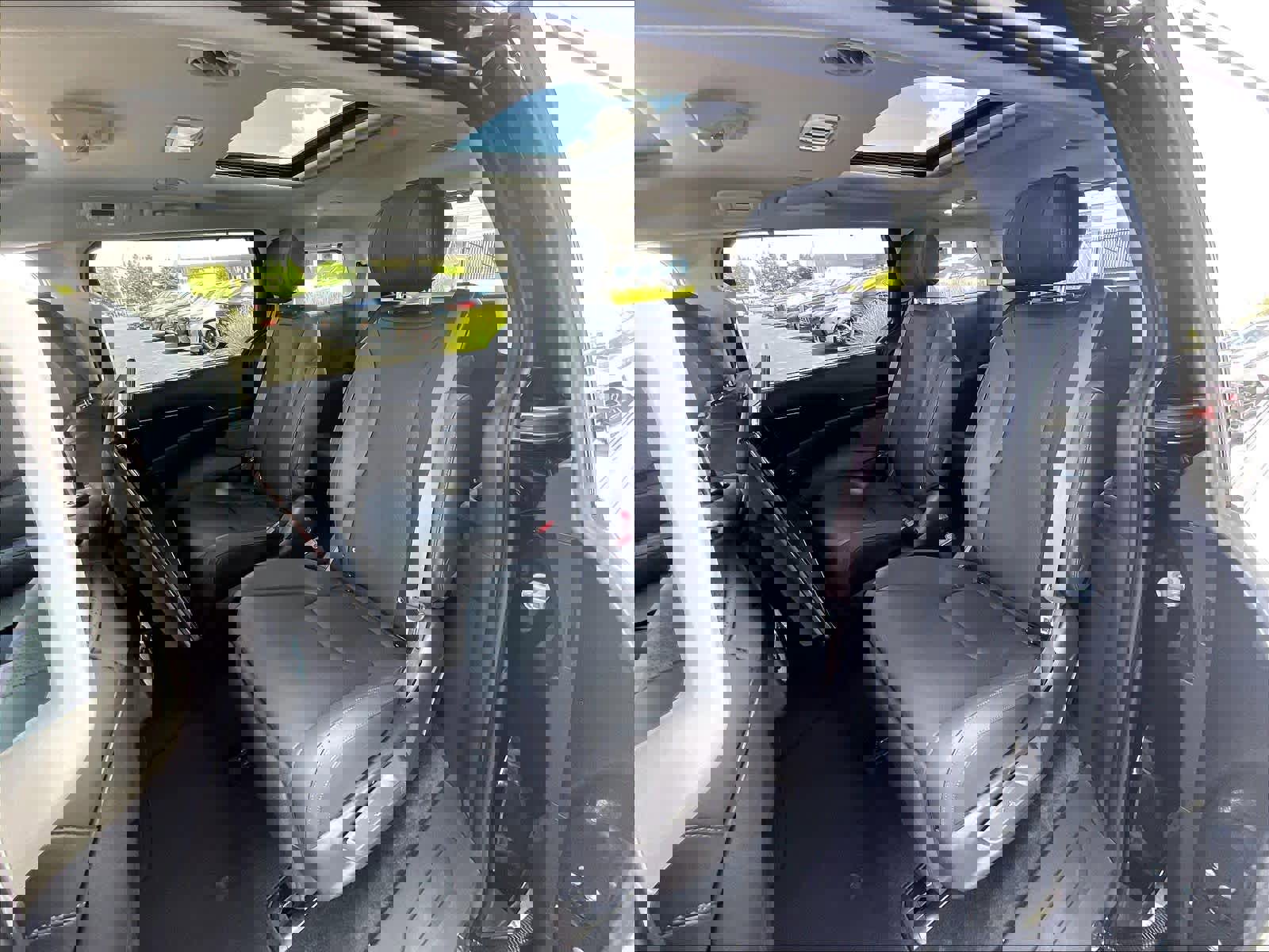 Used 2026 Kia Carnival SX Prestige FWD image 28