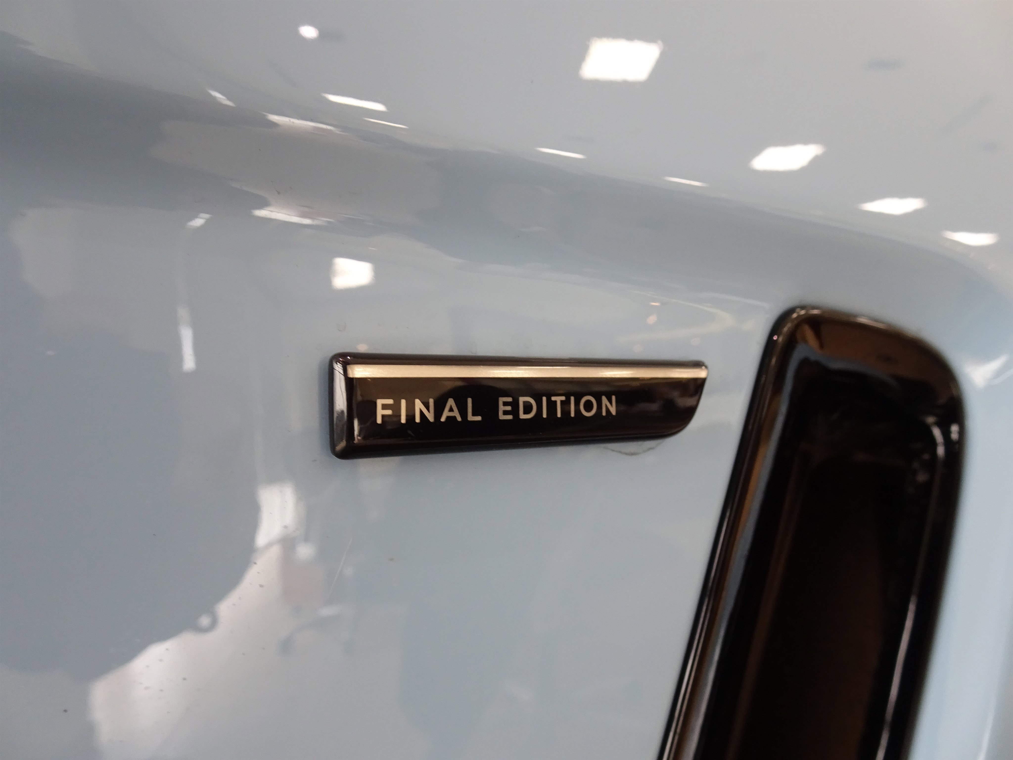 New 2026 Jaguar F-PACE SVR 575 Edition image 28