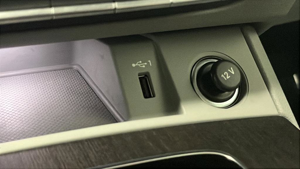 Used 2024 Audi Q5 2.0T Premium w/ Convenience Package image 21