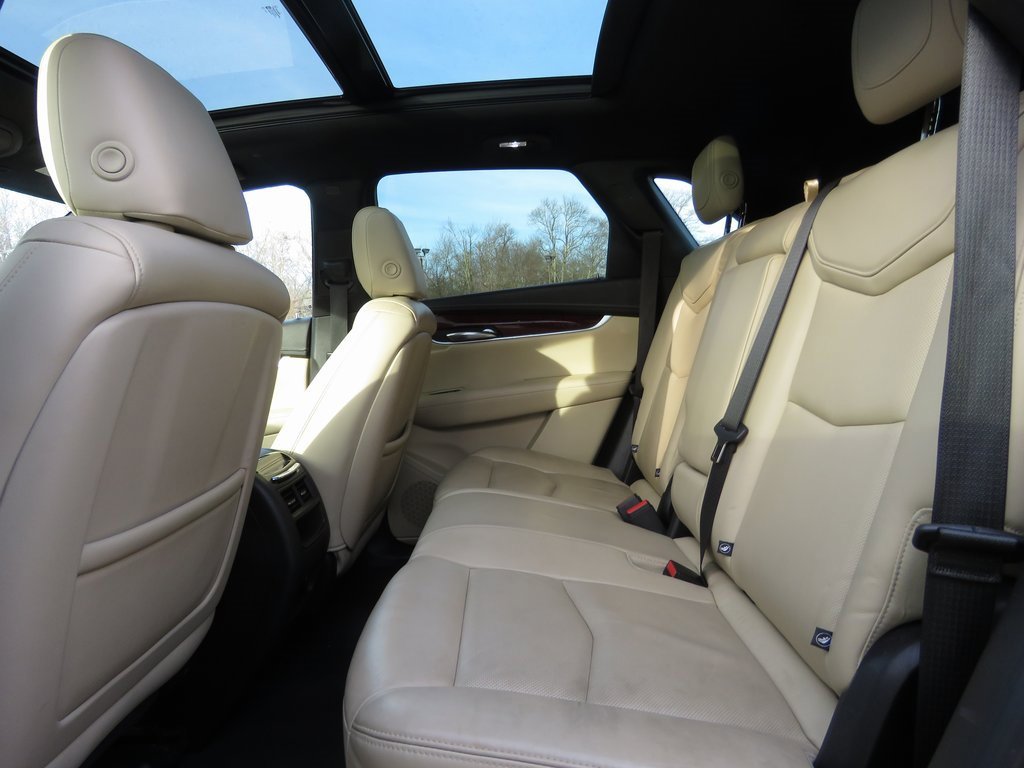 Used 2018 Cadillac XT5 Premium Luxury w/ Driver Assist Package image 21