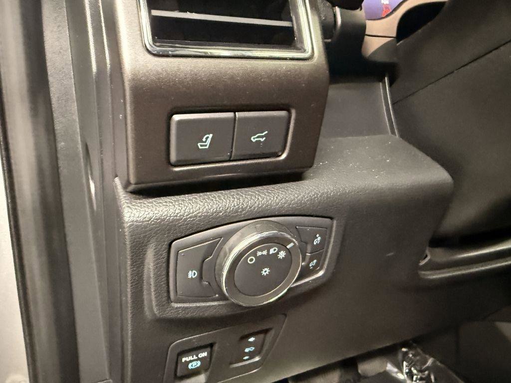 Used 2021 Ford Expedition Max Limited AWD/4WD image 14