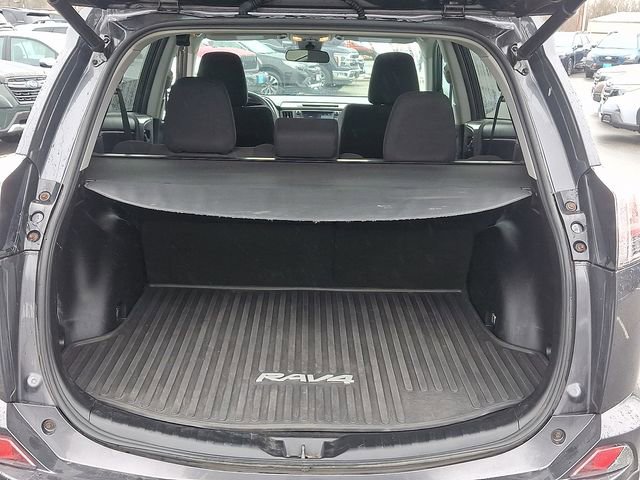 Used 2017 Toyota RAV4 XLE image 28