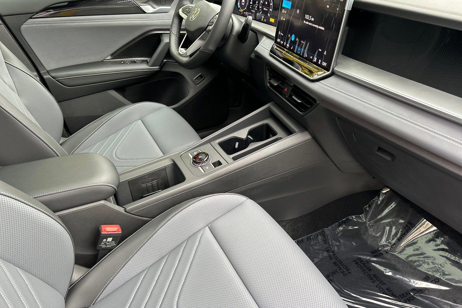 New 2026 Volkswagen Tiguan SE R-Line image 15