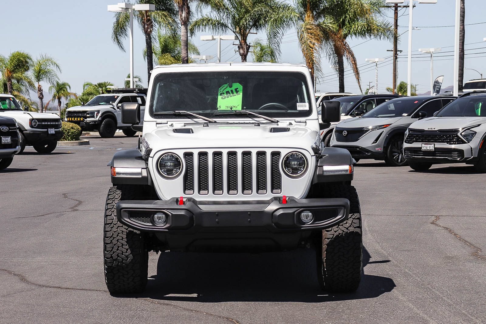 Used 2023 Jeep Wrangler Unlimited Rubicon w/ Xtreme 35 Tire Package AWD/4WD image 2