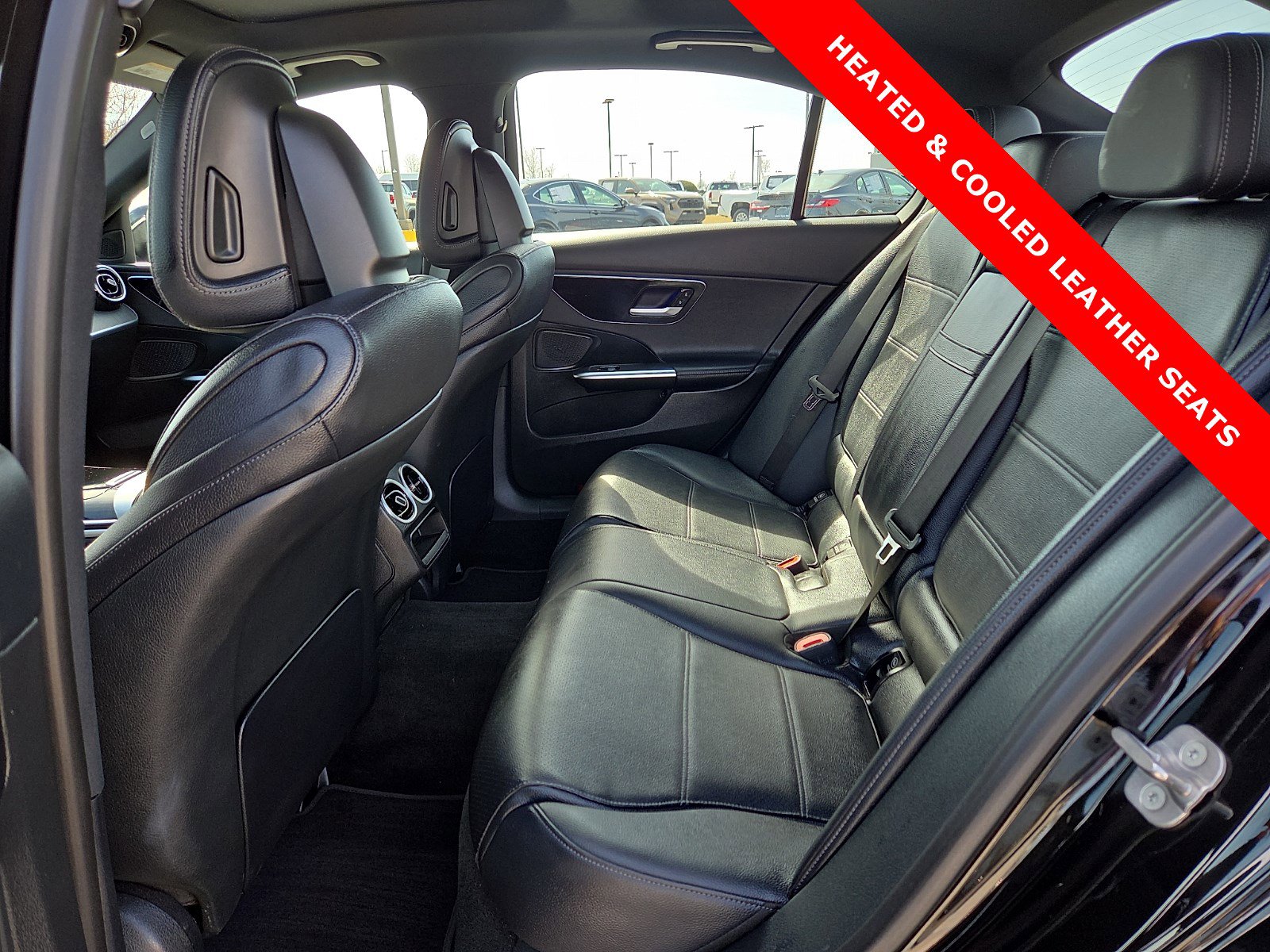 Used 2025 Mercedes-Benz C 300 Sedan image 10