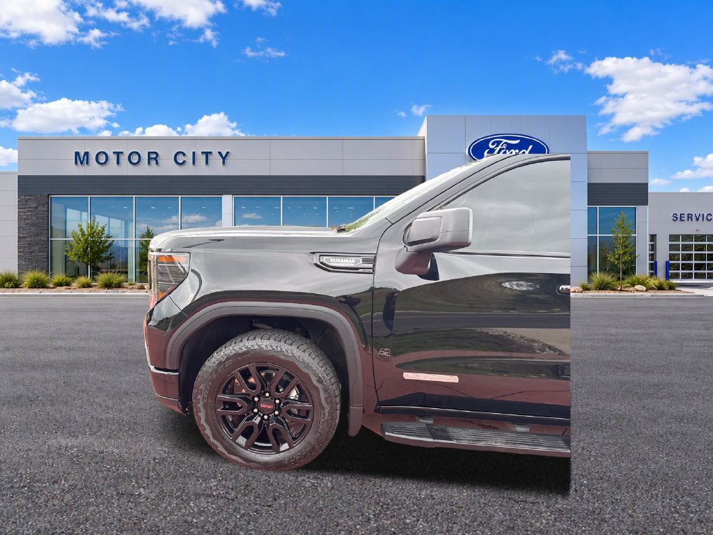 Used 2025 GMC Sierra 1500 Elevation w/ Preferred Package AWD/4WD image 32