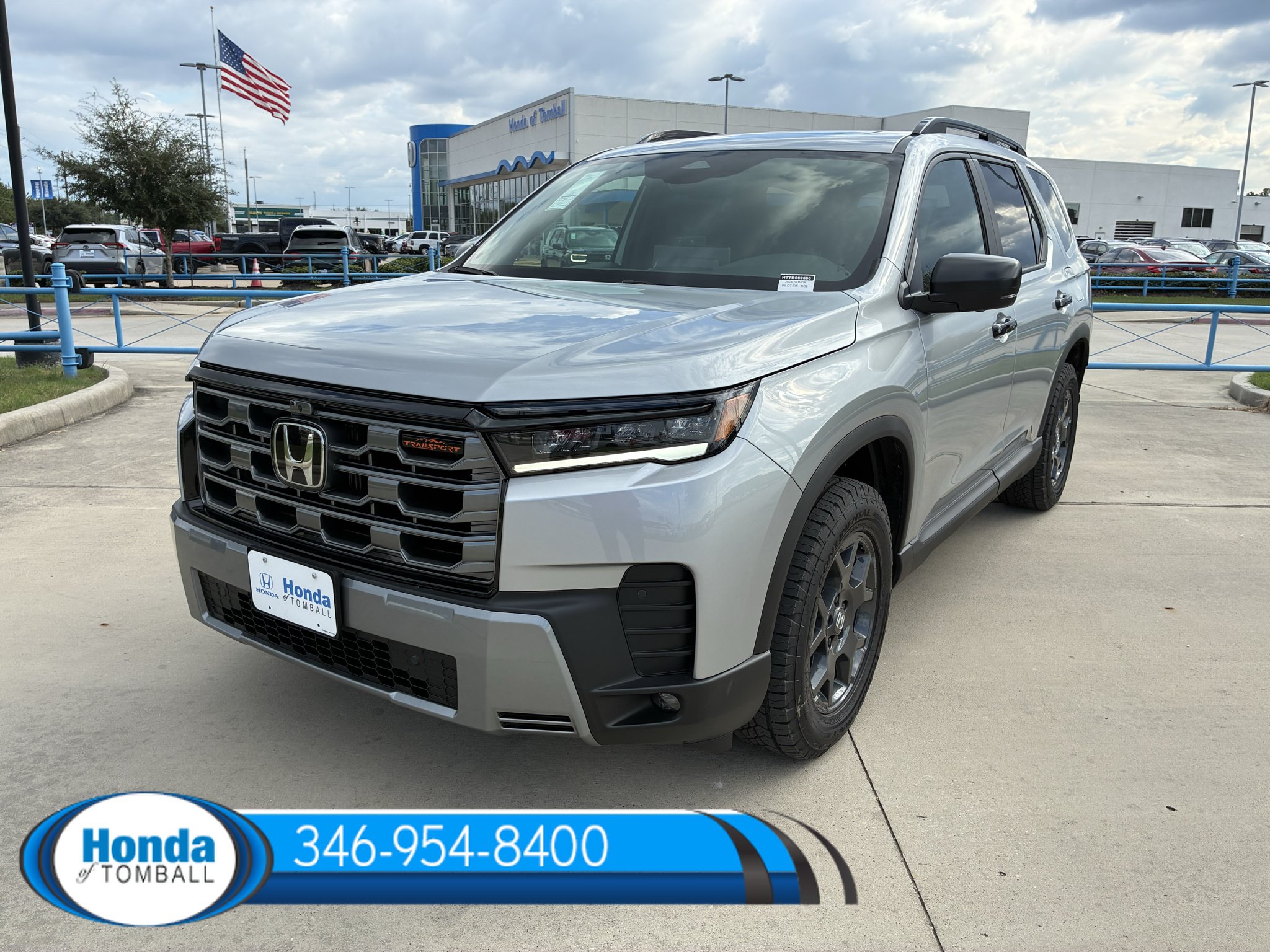 New 2026 Honda Pilot TrailSport image 3
