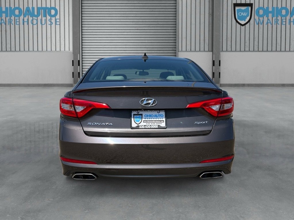 Used 2015 Hyundai Sonata Sport w/ Option Group 03 FWD image 7