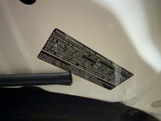 Used 2021 Nissan Rogue SV image 8