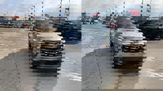 New 2026 Chevrolet Equinox LT w/ Convenience Package II image 3