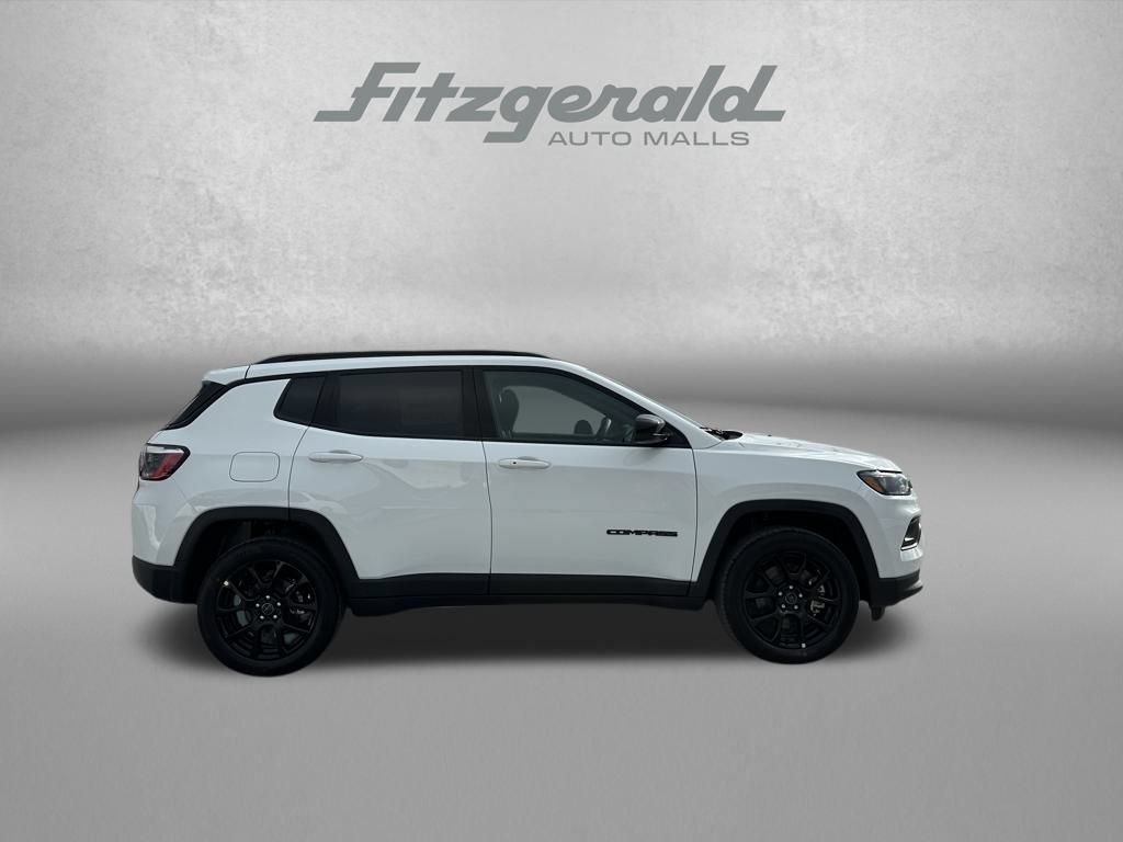 New 2026 Jeep Compass Latitude AWD/4WD image 4