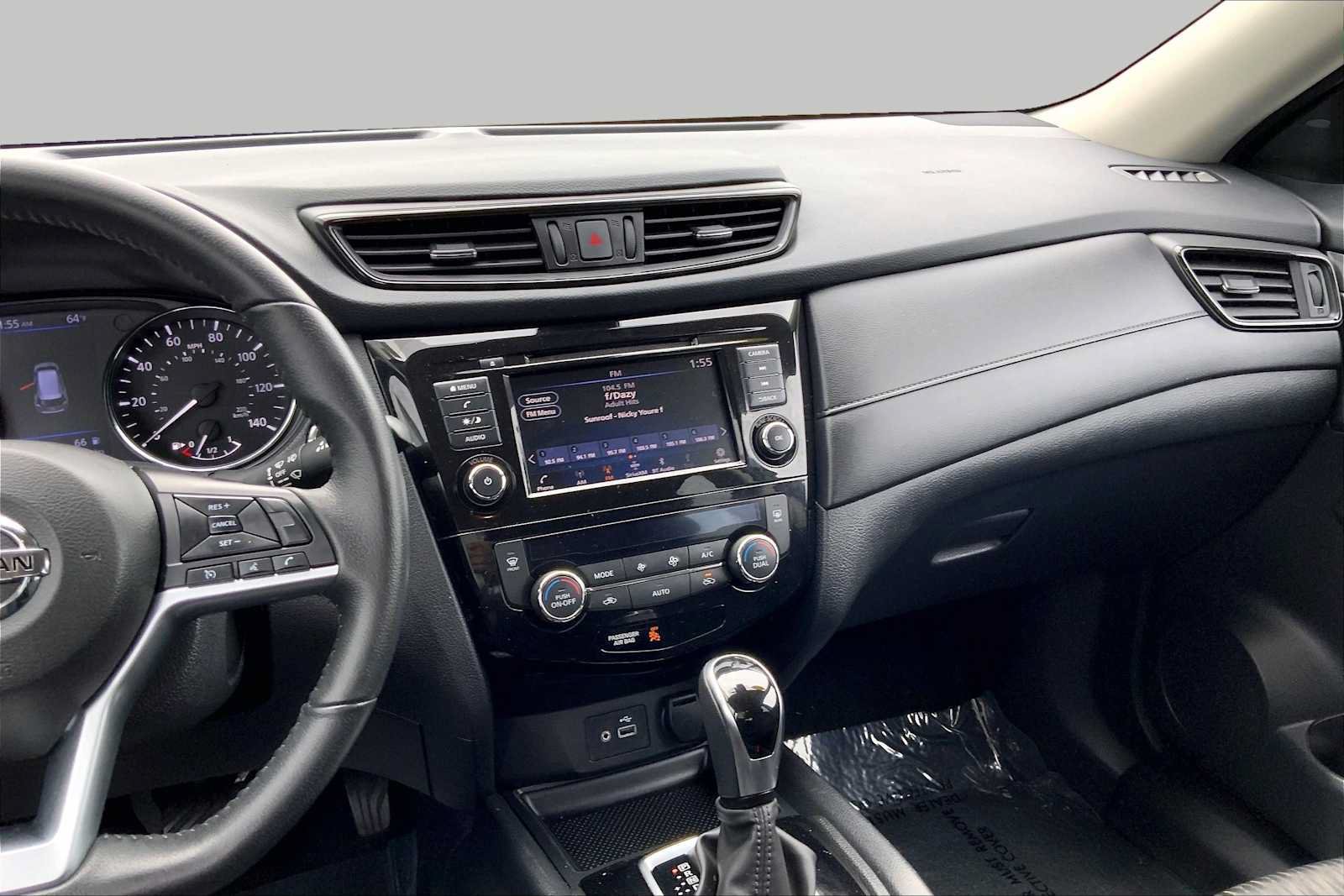 Used 2019 Nissan Rogue SV AWD/4WD image 7