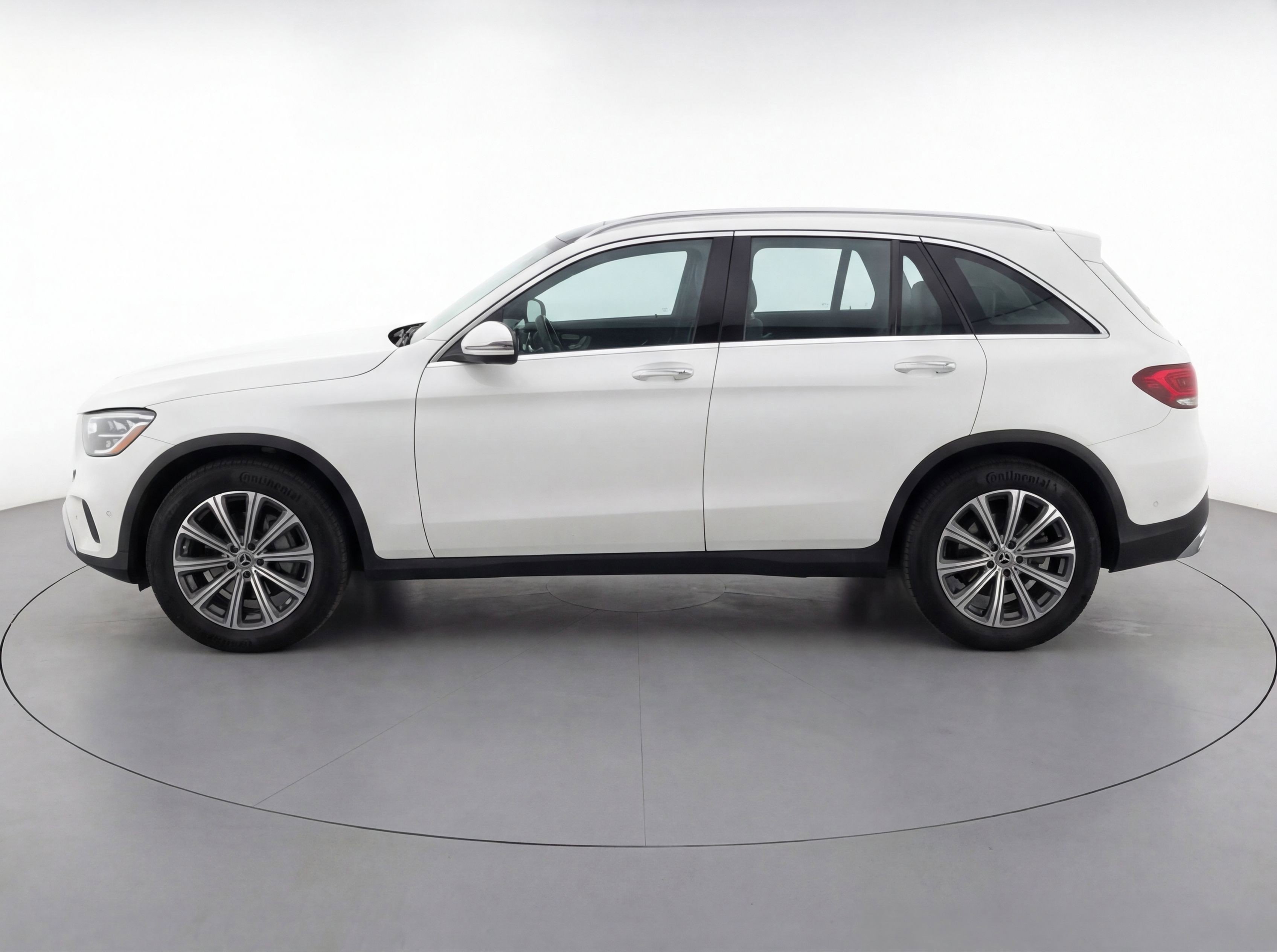 Used 2024 Mercedes-Benz GLC 300 image 5