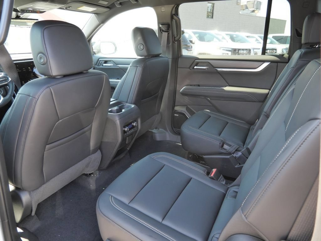 New 2026 GMC Acadia Elevation w/ Black Edition AWD/4WD image 38